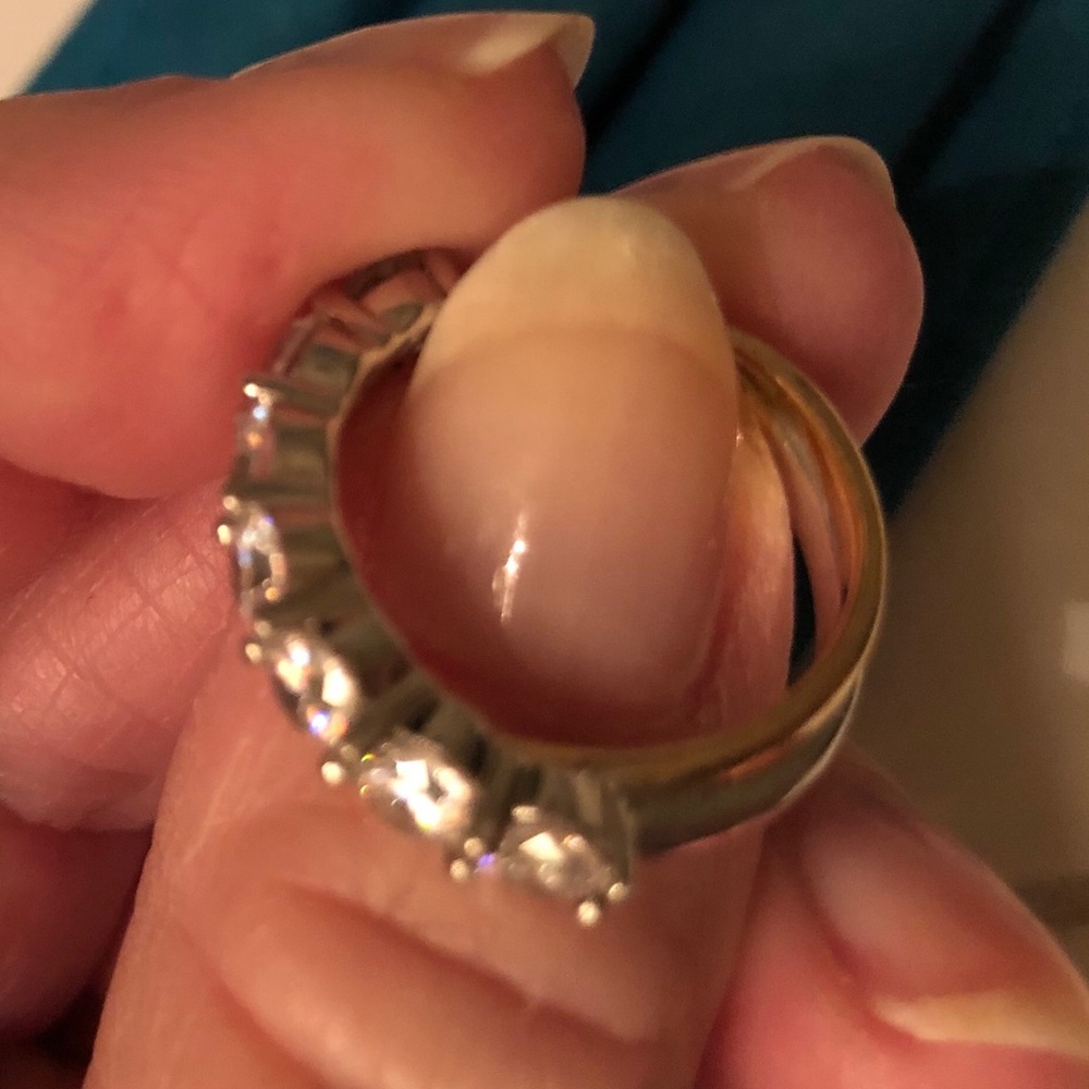 Bella Luce 3.01 TCW Simulated 7 Diamond Ring - Picture 5 of 7